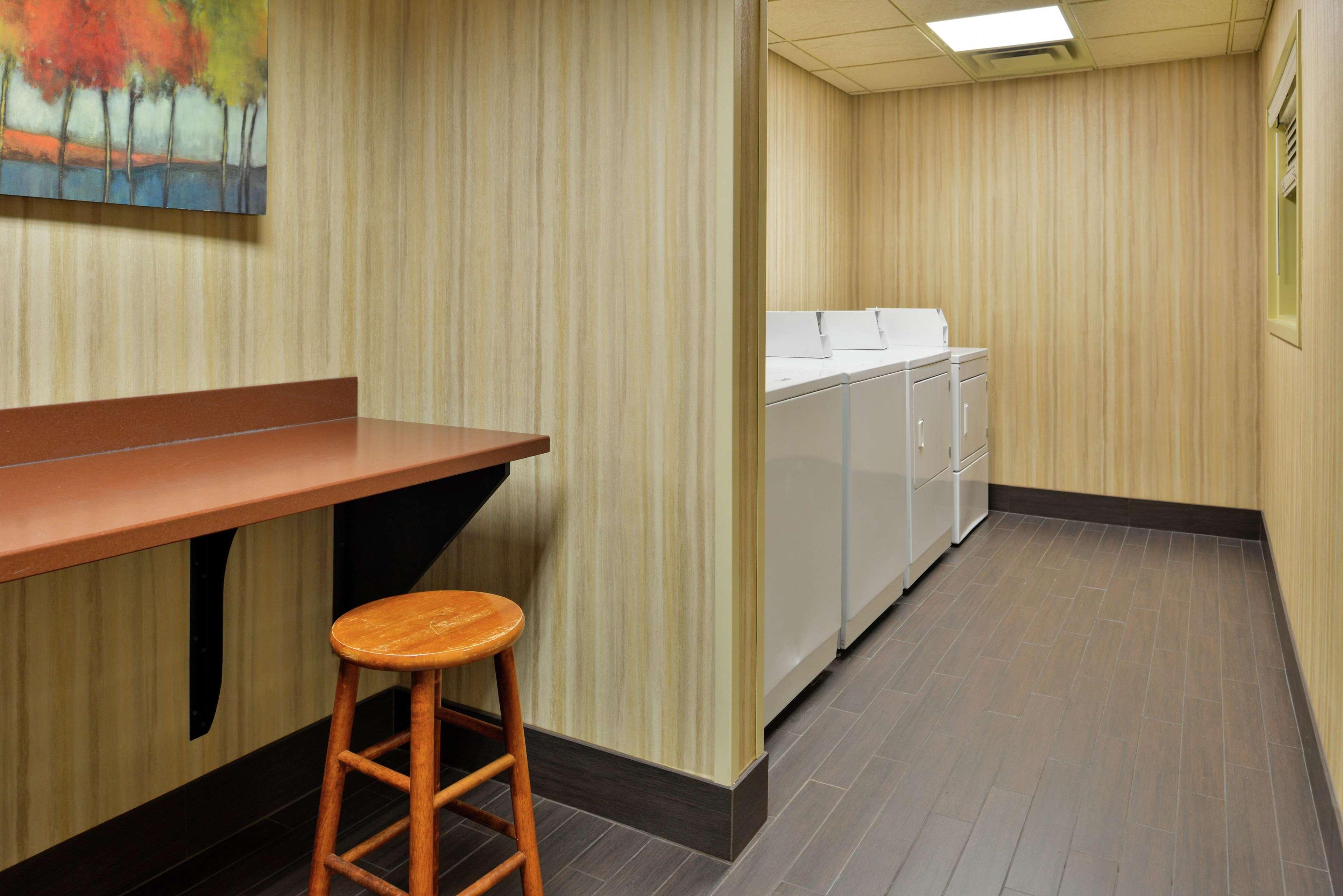 Hampton Inn Idaho Falls / Airport Exterior foto